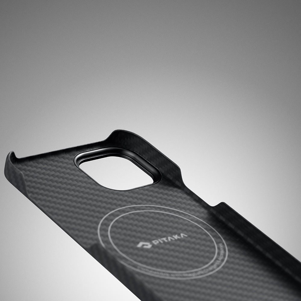 Apple iPhone 14 Kılıf M-safe Şarj Özellikli 1500D Aramid Fiber Pitaka Ultra-Slim Classic Serisi Black-Grey Twill Kapak