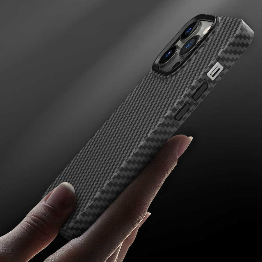 Apple iPhone 14 Pro Max Kılıf Wiwu Karbon Fiber Görünümlü M-safe Wireless Şarj Özellikli Kabon Kapak