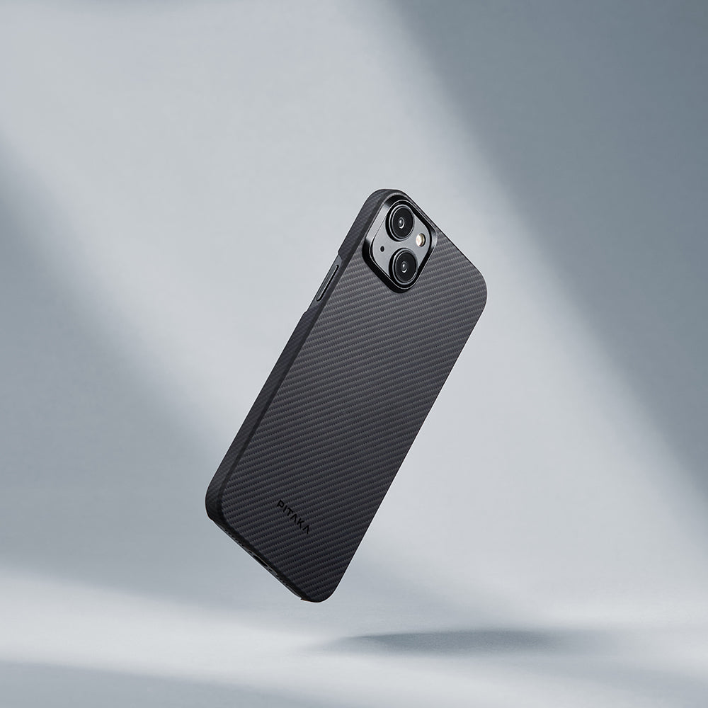 Apple iPhone 15 Plus Kılıf M-safe Şarj Özellikli 600D Aramid Fiber Pitaka Ultra-Slim Classic Serisi Black-Grey Twill Kapak