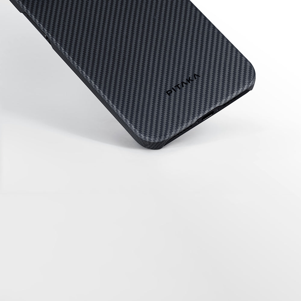 Apple iPhone 15 Plus Kılıf M-safe Şarj Özellikli 600D Aramid Fiber Pitaka Ultra-Slim Classic Serisi Black-Grey Twill Kapak
