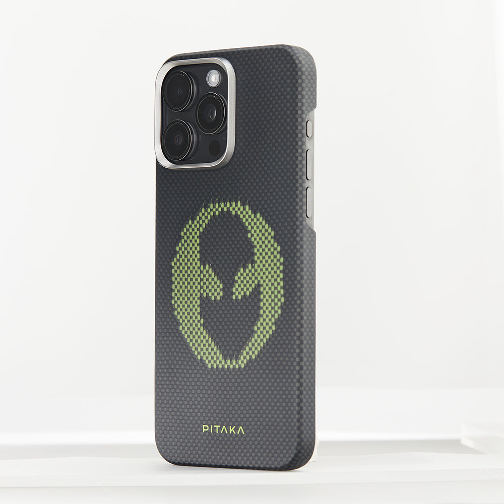 Apple iPhone 15 Pro Kılıf M-safe Şarj Özellikli Lumintex Teknolojili Fosforlu Aramid Fiber Pitaka Tactile Woven Aries Serisi Kapak