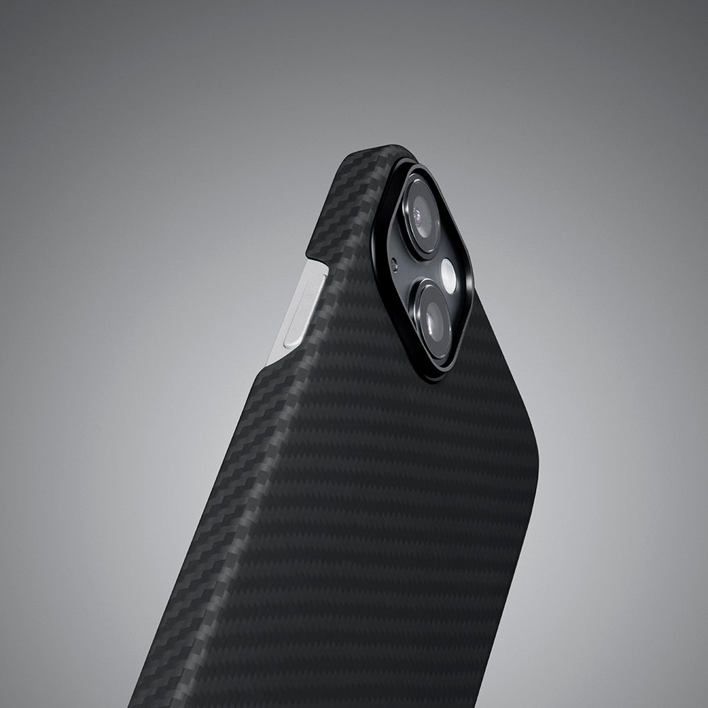 Apple iPhone 14 Kılıf M-safe Şarj Özellikli 1500D Aramid Fiber Pitaka Ultra-Slim Classic Serisi Black-Grey Twill Kapak