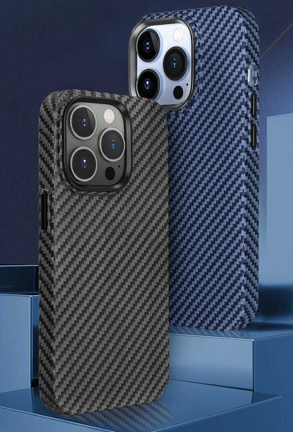 Apple iPhone 14 Kılıf ​​​​​Wiwu Karbon Fiber Görünümlü M-safe Wireless Şarj Özellikli Kabon Kapak