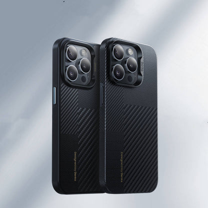 Apple iPhone 14 Pro Max Kılıf M-safe Şarj Özellikli Karbon Fiber Benks Montage Hybrid ArmorPro Kevlar Kapak