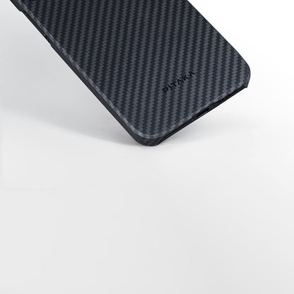 Apple iPhone 15 Plus Kılıf M-safe Şarj Özellikli 1500D Aramid Fiber Pitaka Ultra-Slim Classic Serisi Black-Grey Twill Kapak
