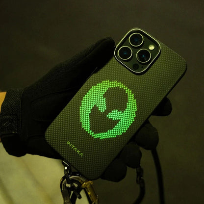 Apple iPhone 15 Pro Kılıf M-safe Şarj Özellikli Lumintex Teknolojili Fosforlu Aramid Fiber Pitaka Tactile Woven Aries Serisi Kapak