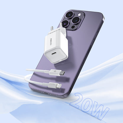 Recci RC65E Hızlı Şarj Başlığı Type-C to Lightning PD 20W Kablolu Şarj Seti