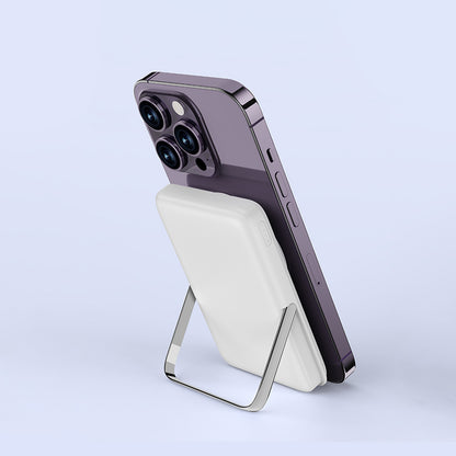 Wiwu Wi-P011 Gentleman Serisi LED Işık Göstergeli Standlı Kablosuz Powerbank 10.000mAh 15W