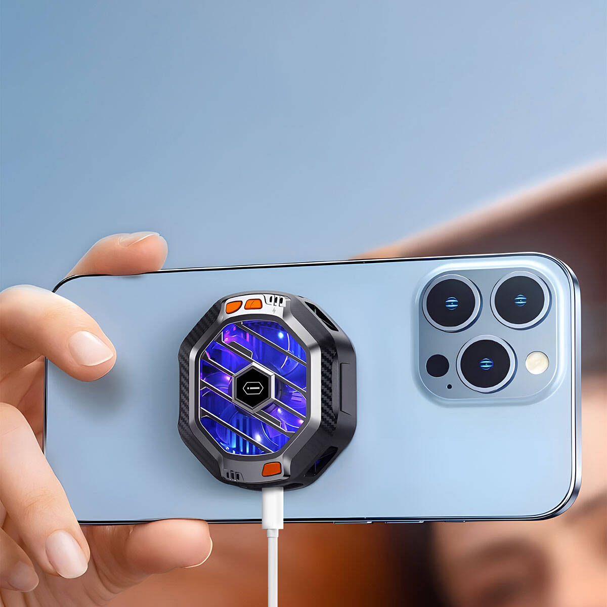 Wiwu Wi-R001 15W M-safe Şarj Özellikli RGB Işıklı Telefon Soğutucu Fan